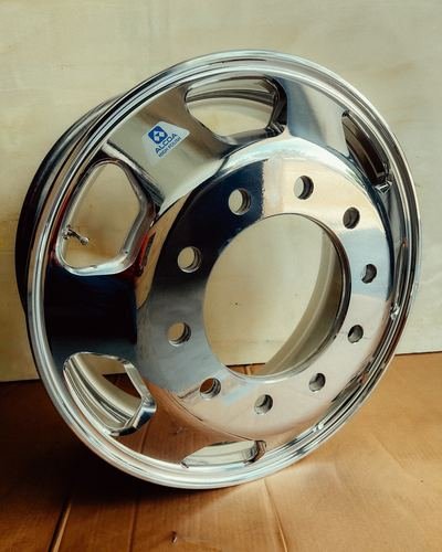 Alcoa Kenworth 7-Hole Wheel