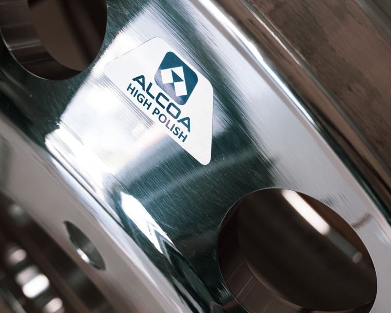 Alcoa aluminum truck wheel